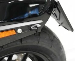 Strut Stripe LED 3in1 Blinker & Rücklicht Schwarz Wrinkle -Motorradzubehör Geschäft 41 74 230 42
